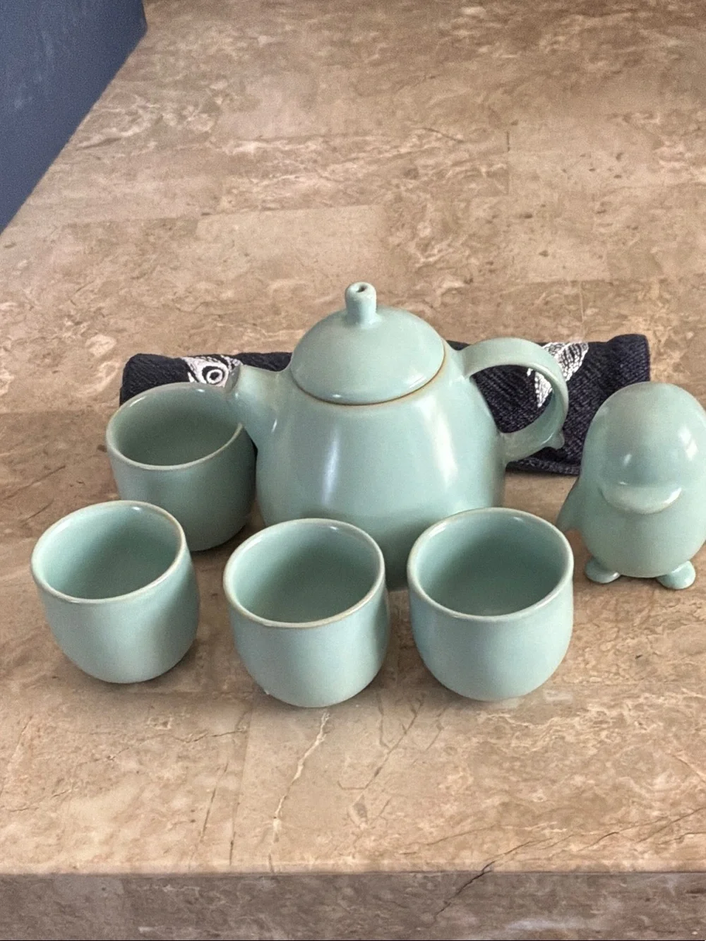 Tencent Celadon Green Japanese Tea Set in Navy Presentation Box